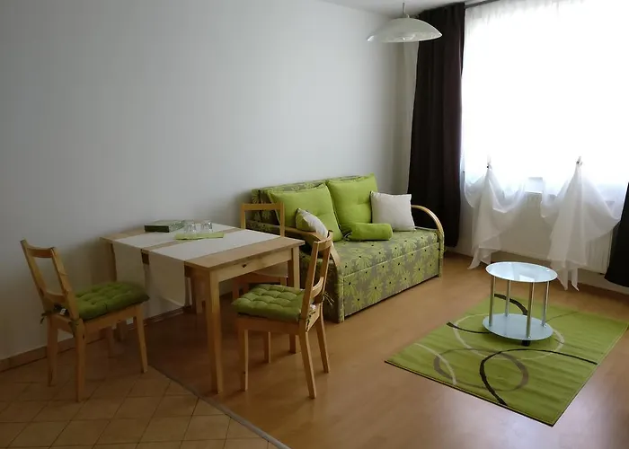 Jade Apartment